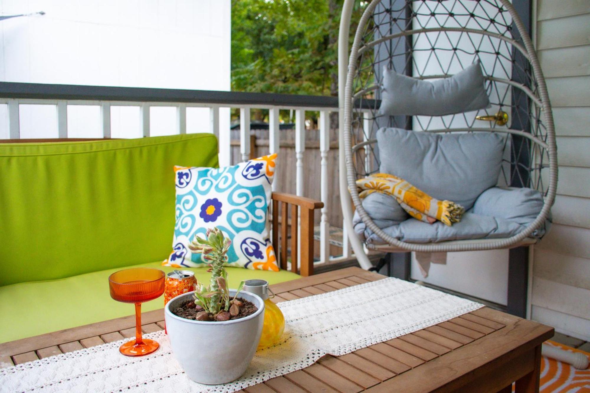 Stylish, Artsy Bungalow Central Eastside Austin Eksteriør billede